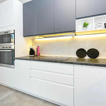 New * ラツィーゼ